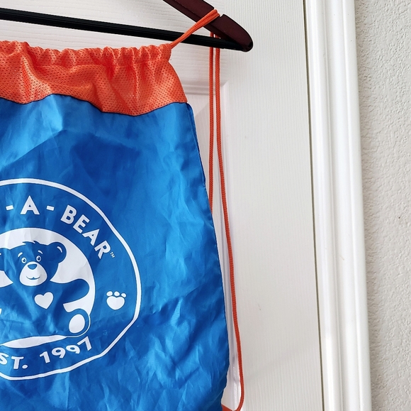 📌 NA - Picture 5 of 10